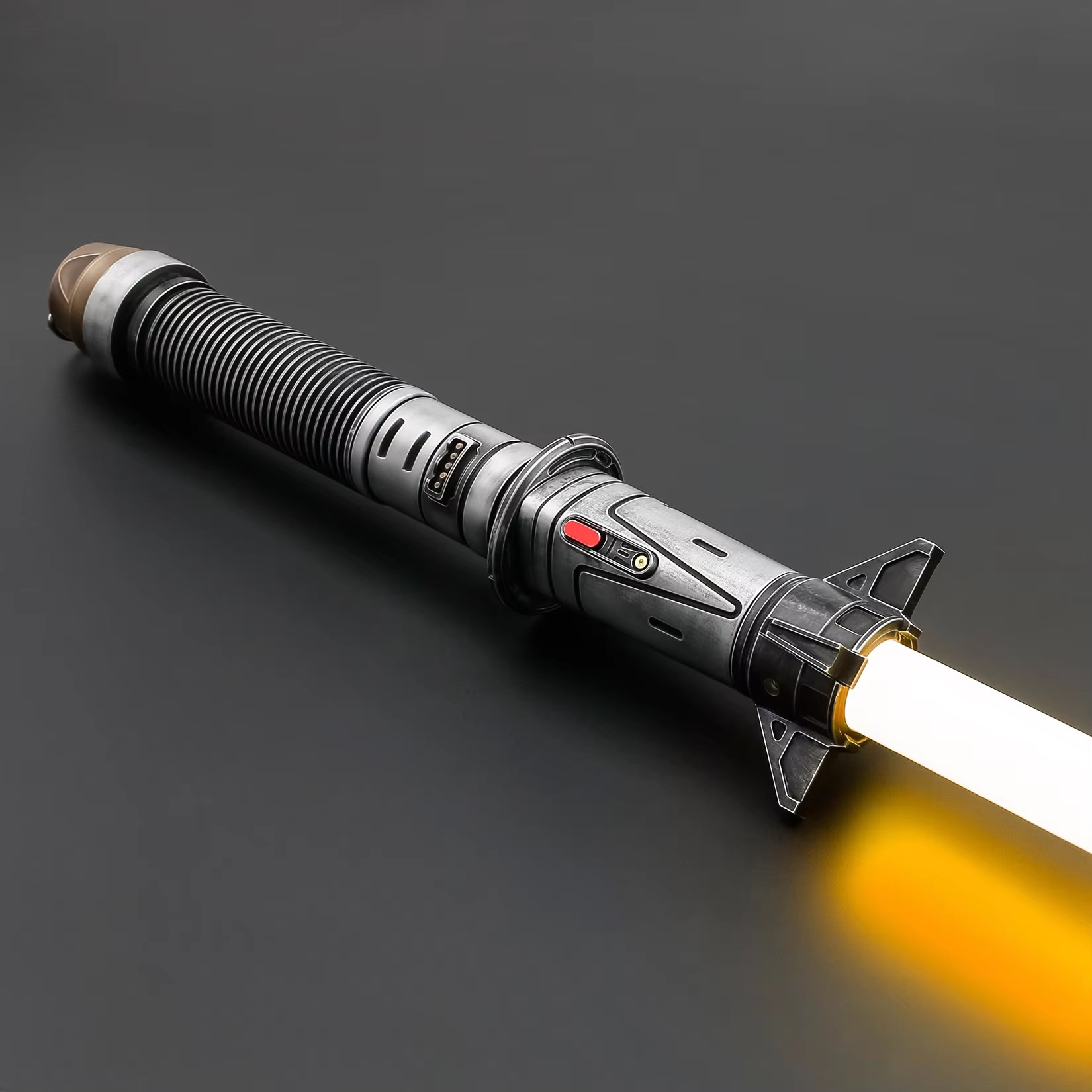 سيف ضوئي TXQSTUDIO Bylan Skoll - مراجعة Neopixel وسعره
